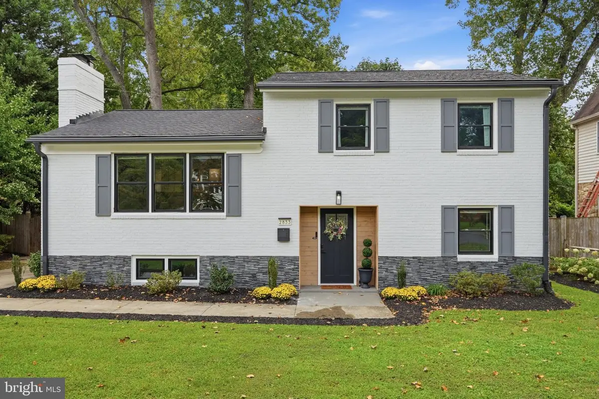 2833 Woodlawn Ave, Falls Church, VA 22042 - #1