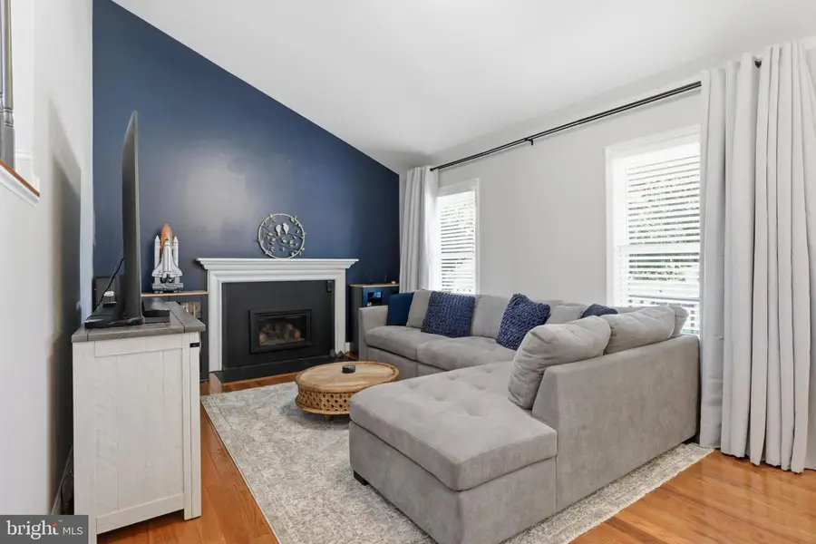 7685 Green Garland Dr, Springfield, VA 22153 - #3