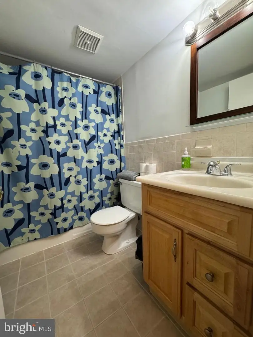7093 Spring Garden Dr #101, Springfield, VA 22150 - #2