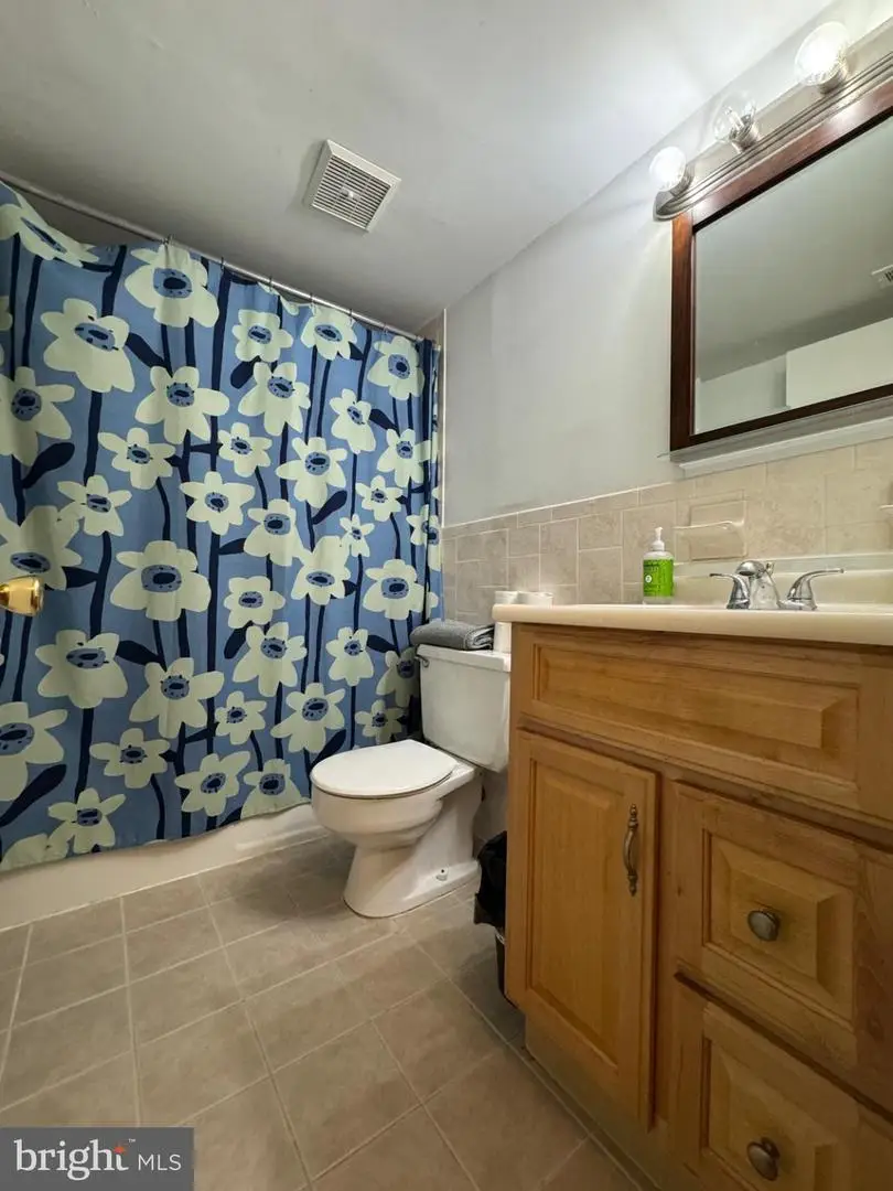 7093 Spring Garden Dr #101, Springfield, VA 22150 - #3