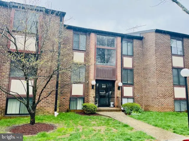 9707 Kings Crown Ct #101, Fairfax, VA 22031 - #1