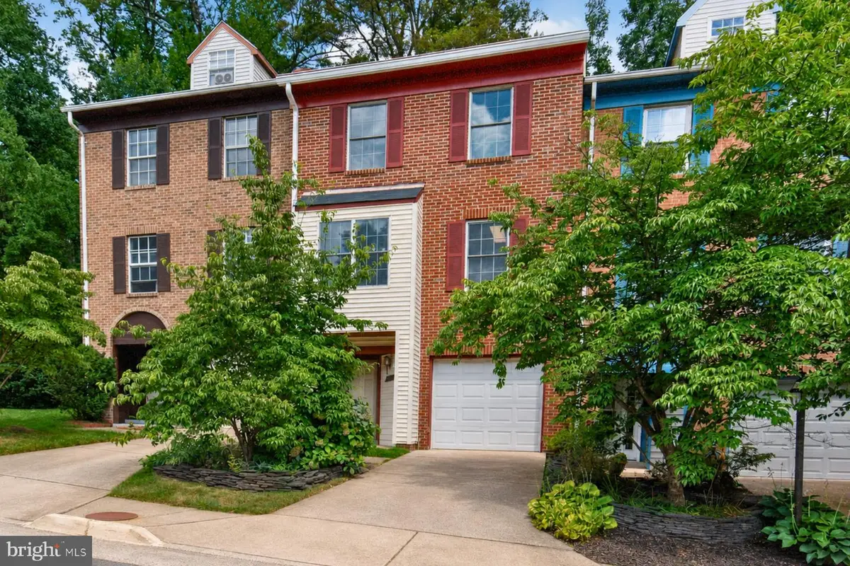 6056 Knights Ridge Way, Alexandria, VA 22310 - #1