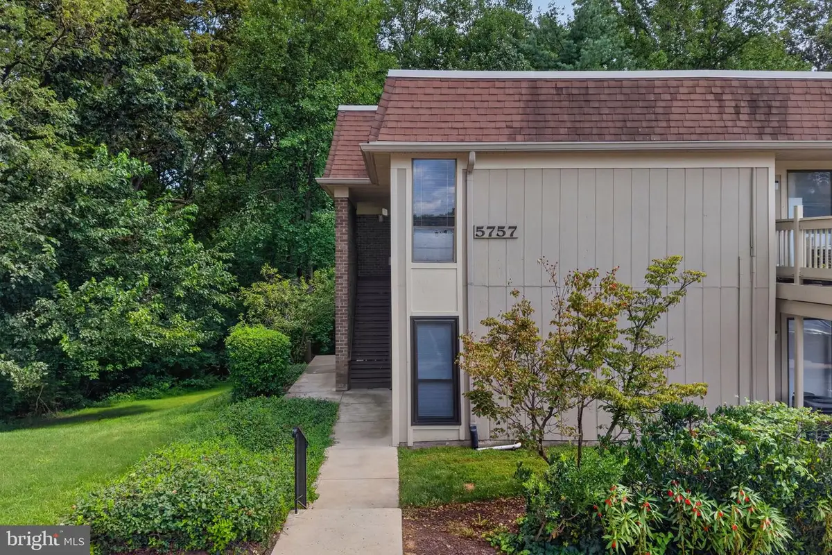 5757 Rexford Ct #m, Springfield, VA 22152 - #1
