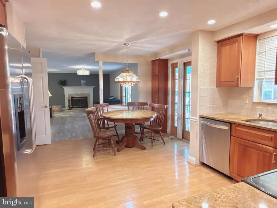5731 Heming Ave, Springfield, VA 22151 - #3