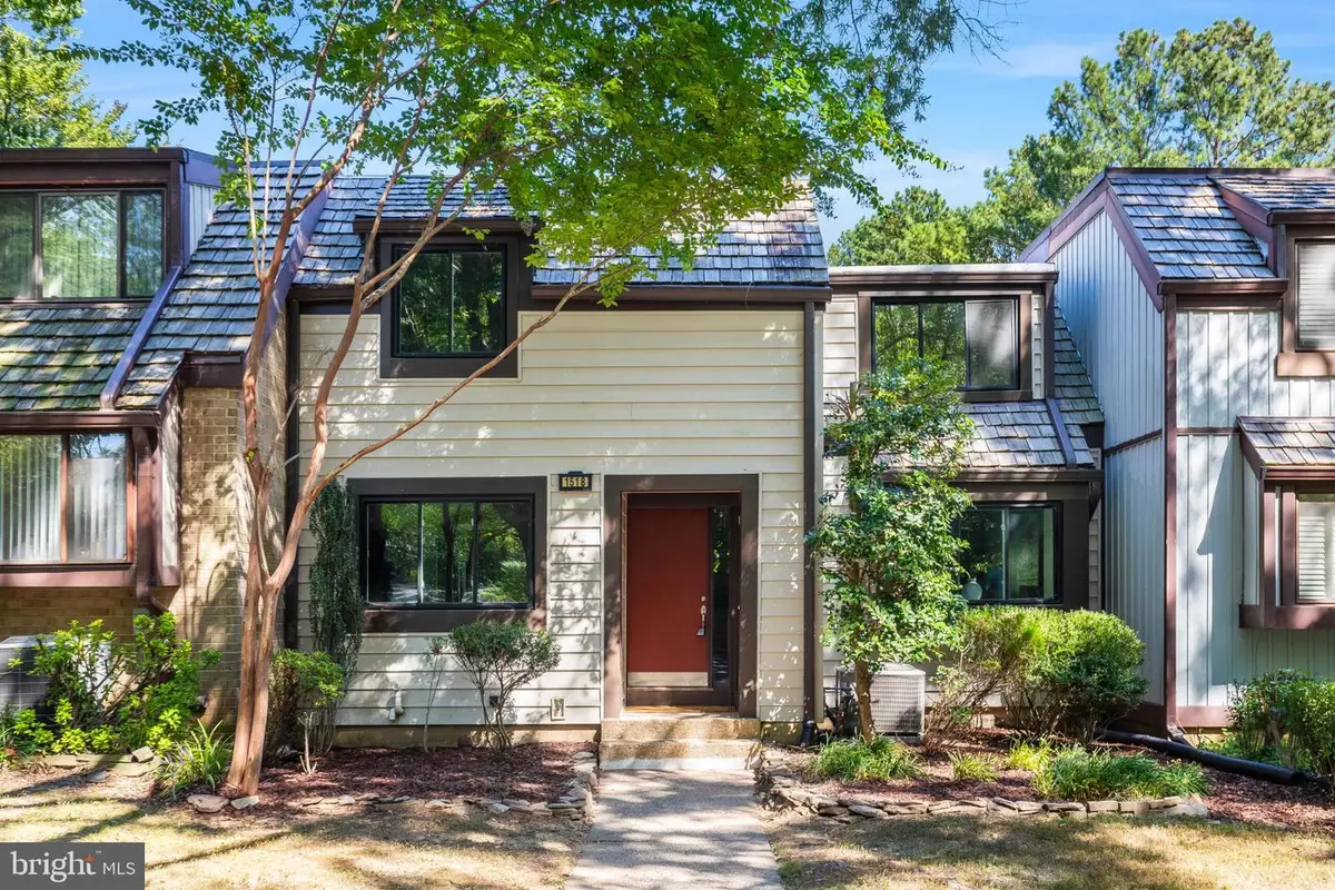 1518 Farsta Ct, Reston, VA 20190 - #1