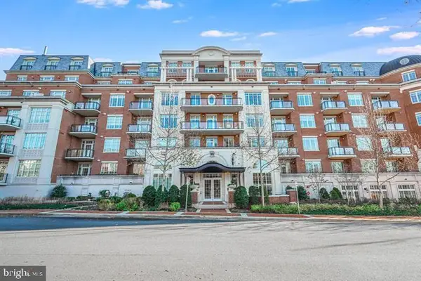 6900 Fleetwood Rd #201, MCLEAN, VA 22101