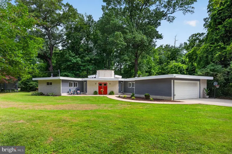 11724 River Dr, Lorton, VA 22079 - #2