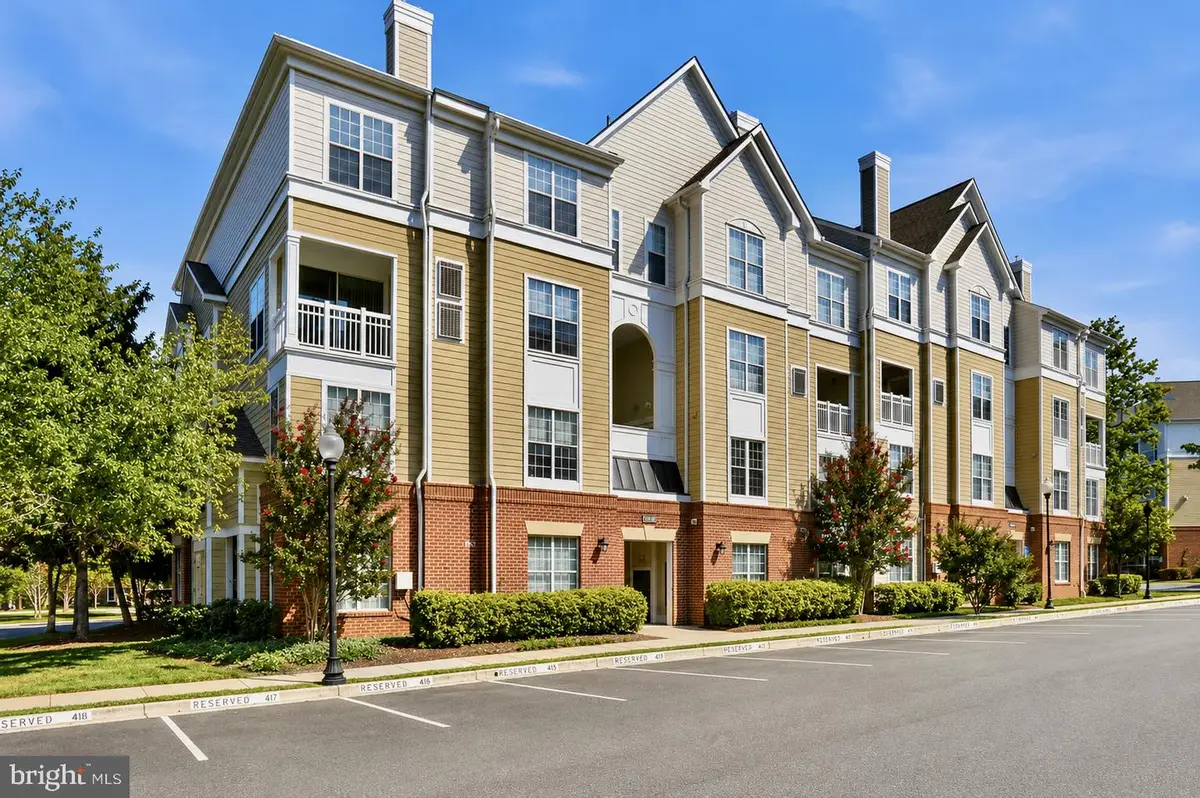 2110 Highcourt Ln #202, Herndon, VA 20170 - #1
