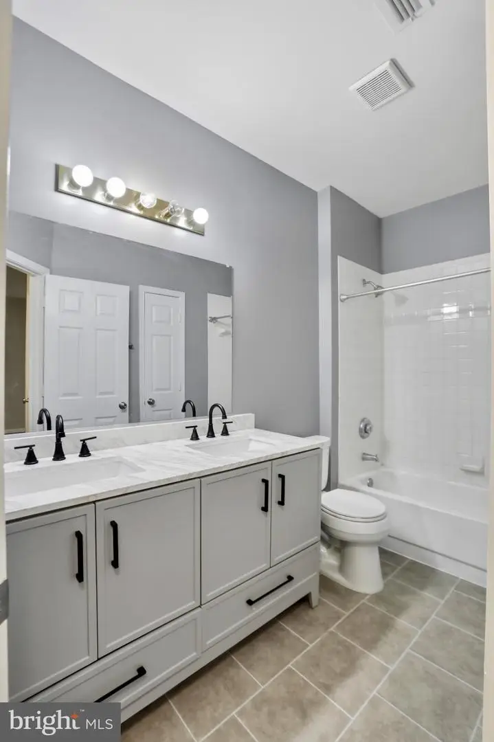 2110 Highcourt Ln #202, Herndon, VA 20170 - #3