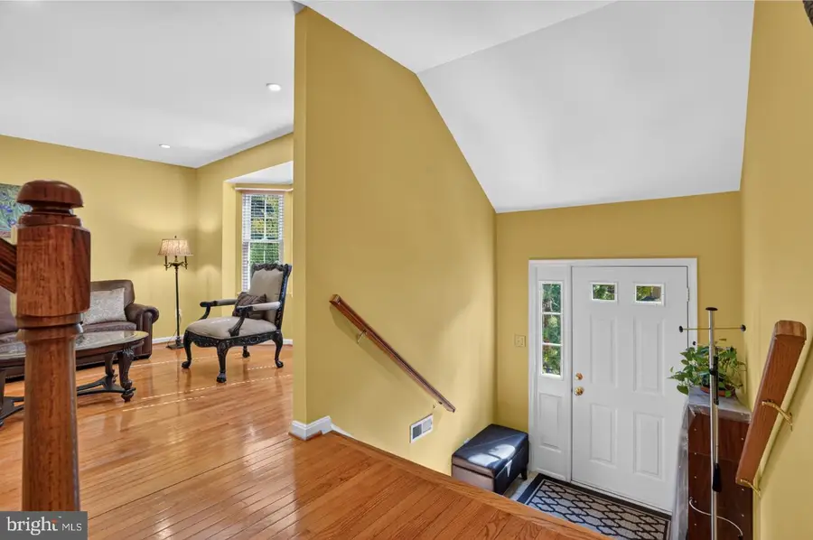 6888 Kerrywood Cir, Centreville, VA 20121 - #2