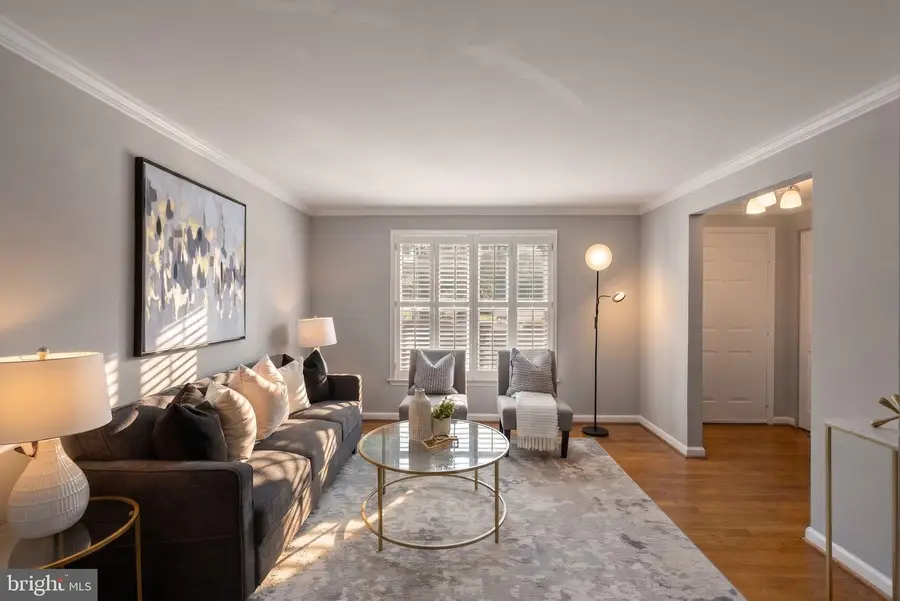 7600 Wood Mist Ln, Falls Church, VA 22043 - #3
