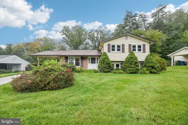 5204 Holden St, FAIRFAX, VA 22032