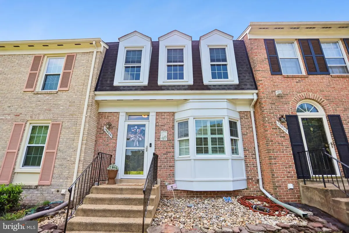 13403 Foxhole Dr, Fairfax, VA 22033 - #1