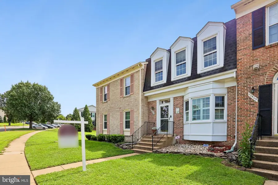 13403 Foxhole Dr, Fairfax, VA 22033 - #2