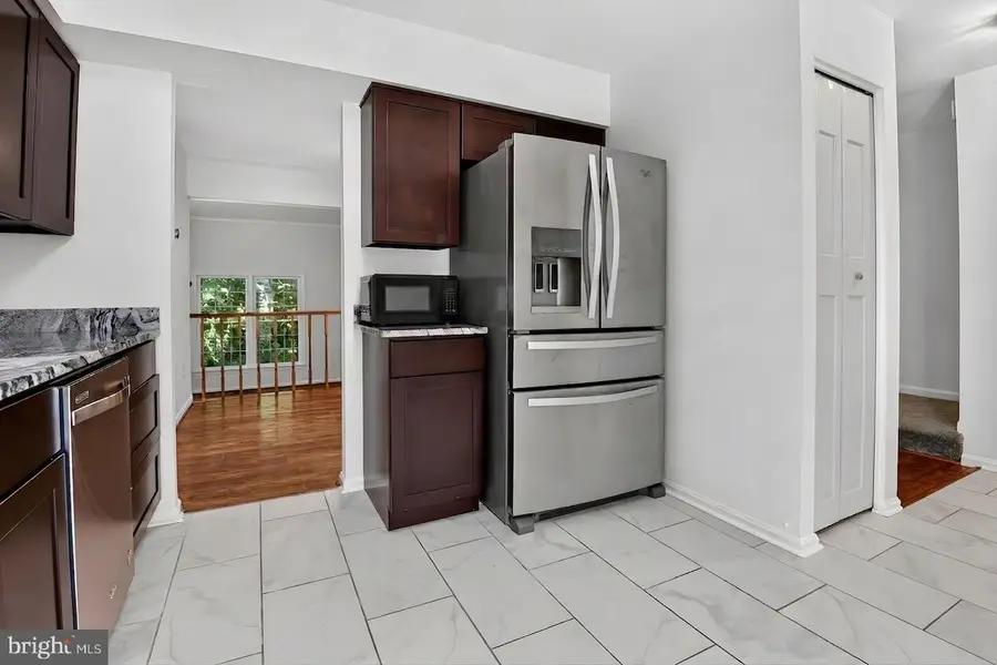 2155 Pond View Ct, Reston, VA 20191 - #3