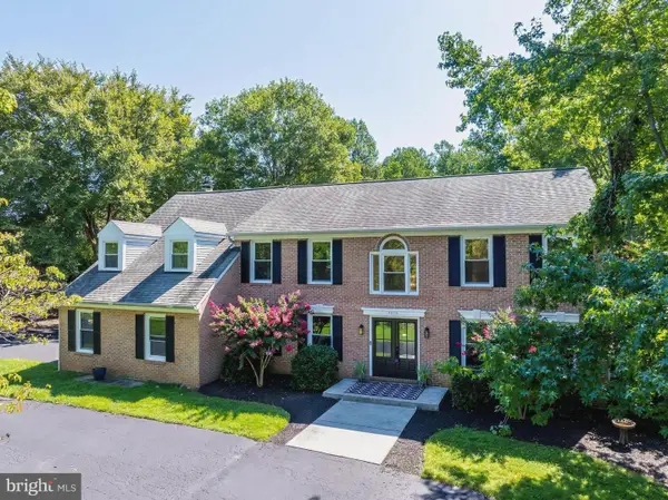 8320 Sylvan Way, CLIFTON, VA 20124