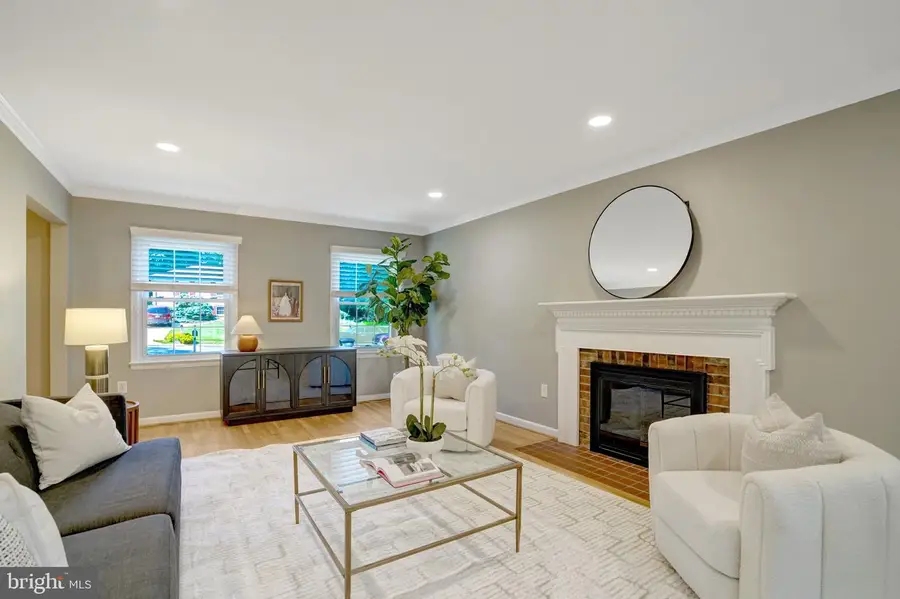 5817 Wessex Ln, Alexandria, VA 22310 - #3
