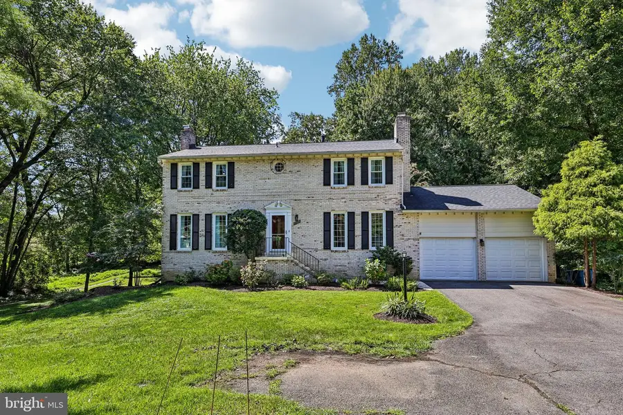 1360 Snow Meadow Ln, McLean, VA 22102 - #2