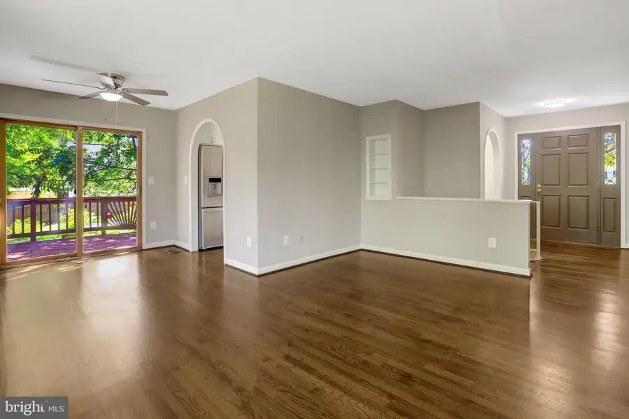 3905 Lincolnshire St, Annandale, VA 22003 - #3