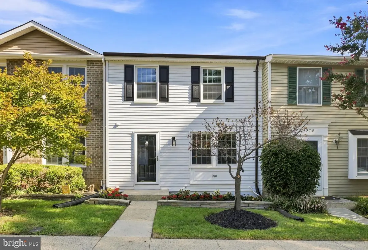 7980 Tyson Oaks Cir, Vienna, VA 22182 - #1
