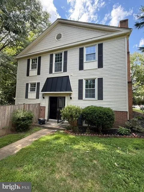 8086 Sleepy View Ln, SPRINGFIELD, VA 22153