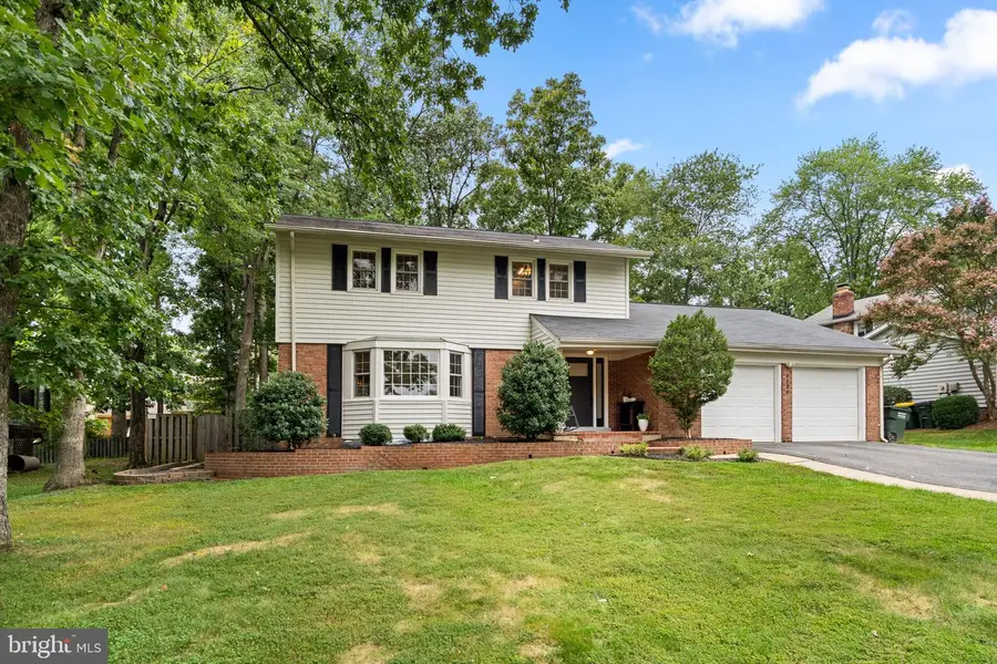 6106 Roxbury Ave, Springfield, VA 22152 - #2
