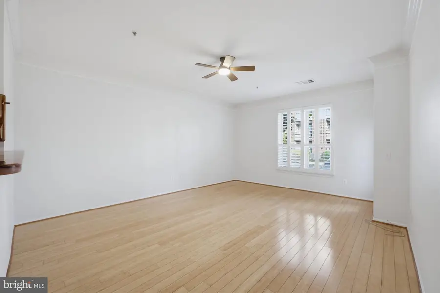 1570 Spring Gate Dr #7109, McLean, VA 22102 - #2