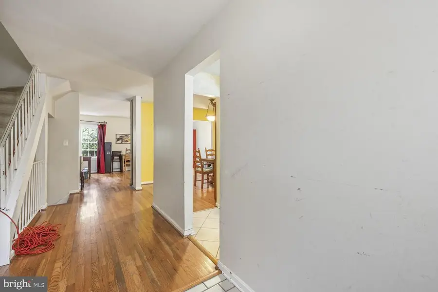 9019 Golden Leaf Ct, Springfield, VA 22153 - #3