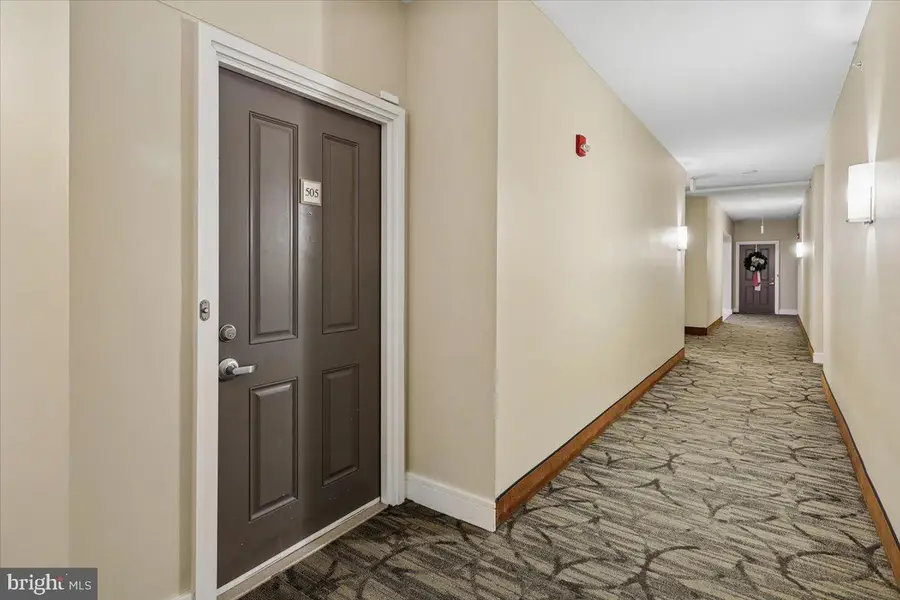 4490 Market Commons Dr #505, Fairfax, VA 22033 - #2