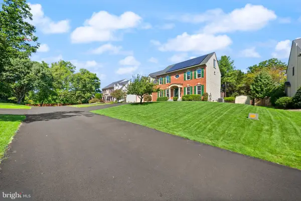 5604 Willow Crossing Ct, CLIFTON, VA 20124