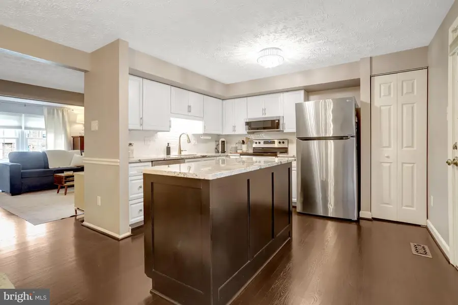 7418 Golden Horseshoe, Springfield, VA 22153 - #3