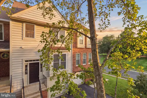 14141 Betsy Ross Ln, CENTREVILLE, VA 20121