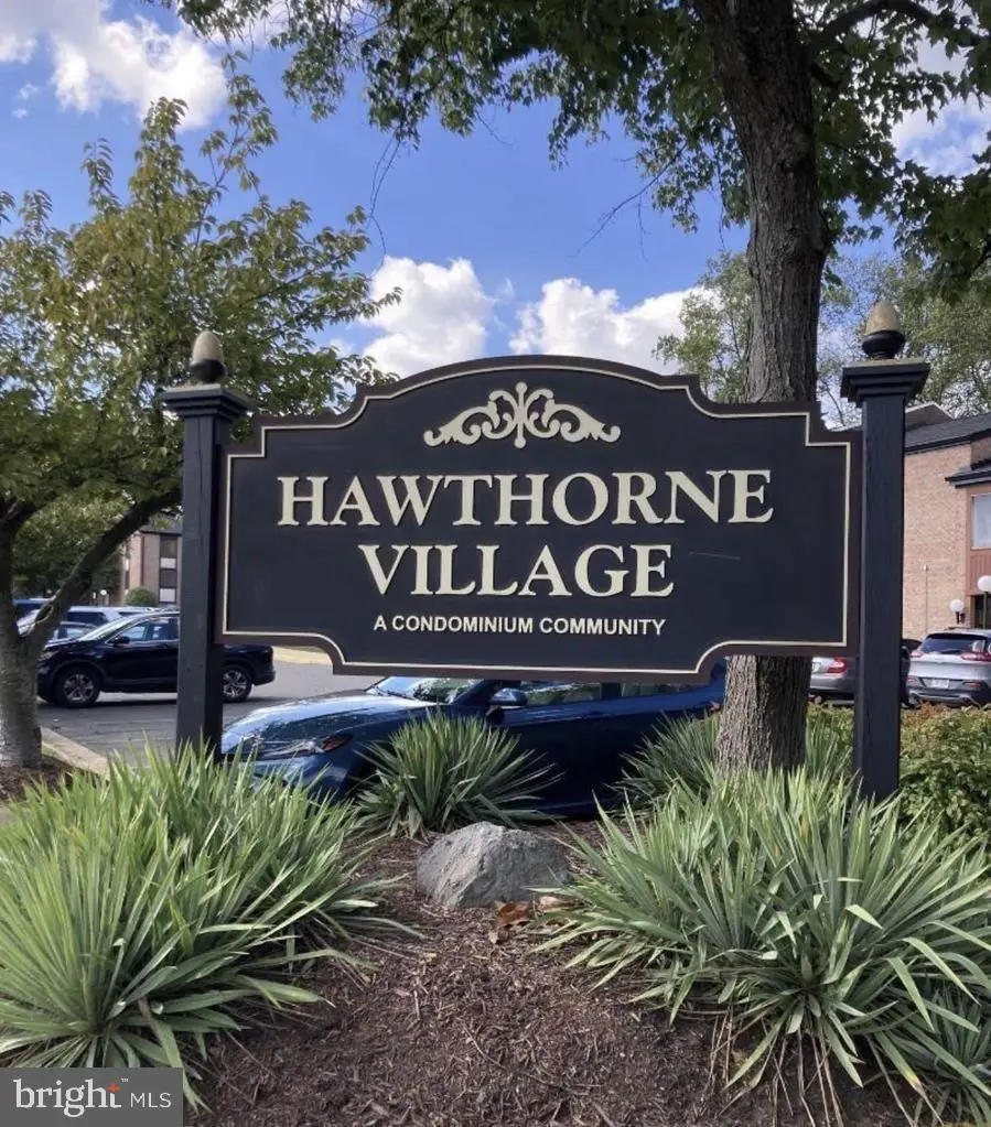 9709 Kings Crown Ct #2, Fairfax, VA 22031 - #1