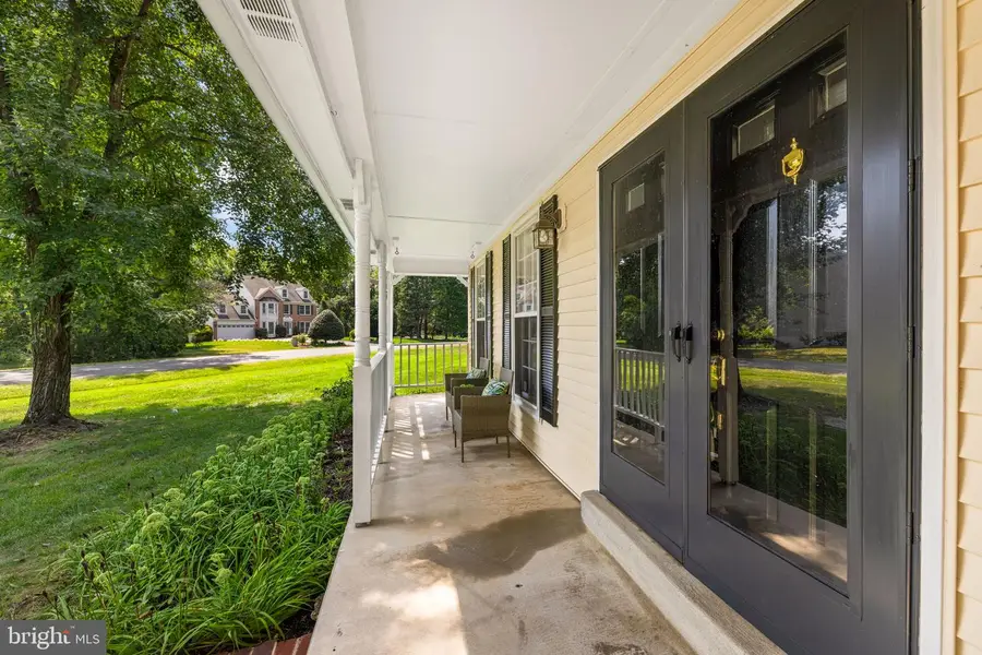 6520 White Post Rd, Centreville, VA 20121 - #3