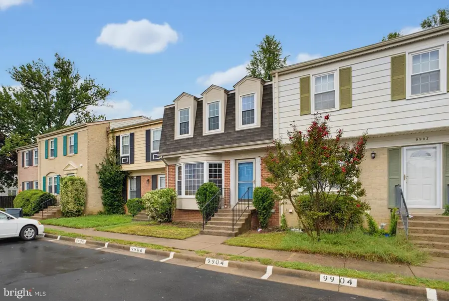 9904 Longford Ct, Vienna, VA 22181 - #3