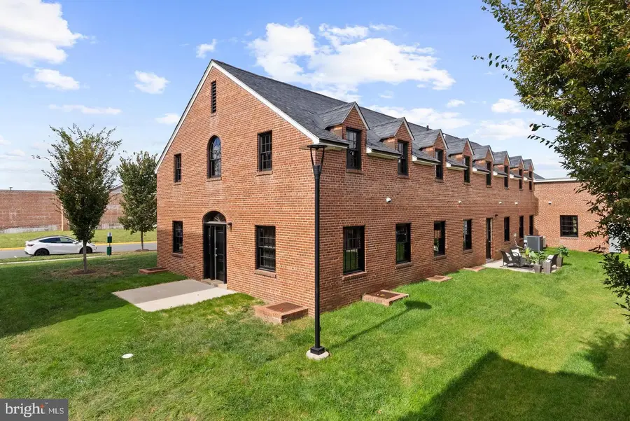 9073 Power House Rd #106, Lorton, VA 22079 - #3