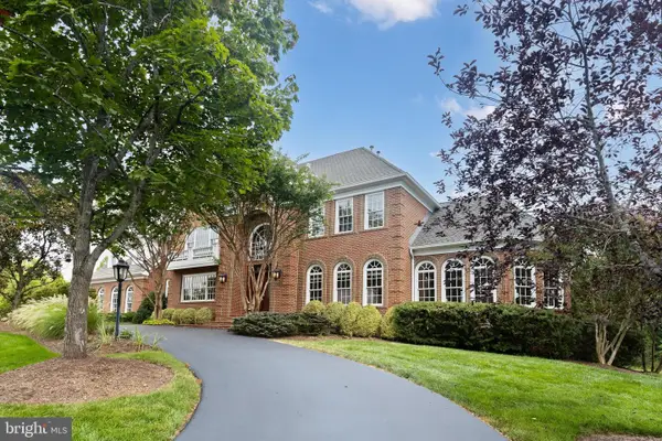 5452 Chandley Farm Cir, CENTREVILLE, VA 20120