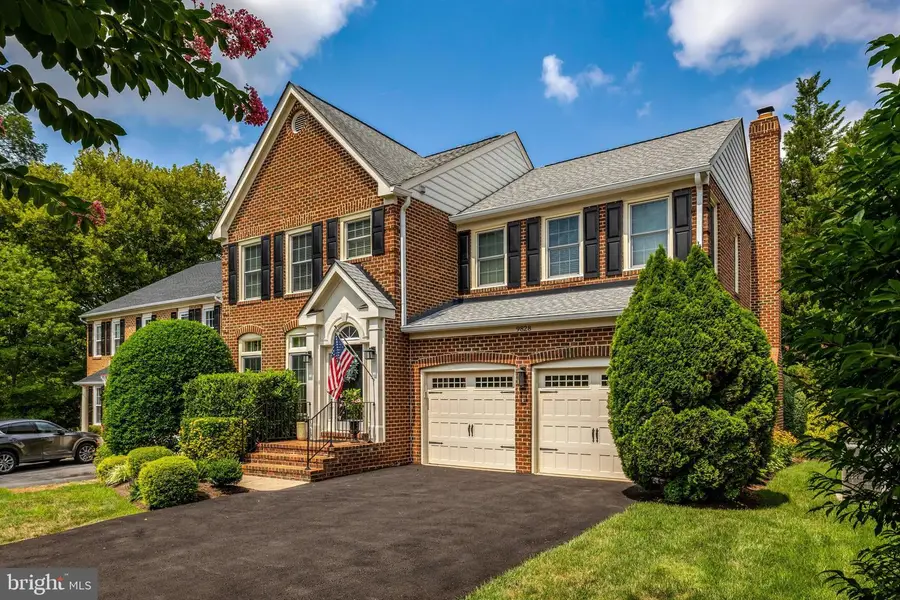 9828 Fox Rest Ln, Vienna, VA 22181 - #2