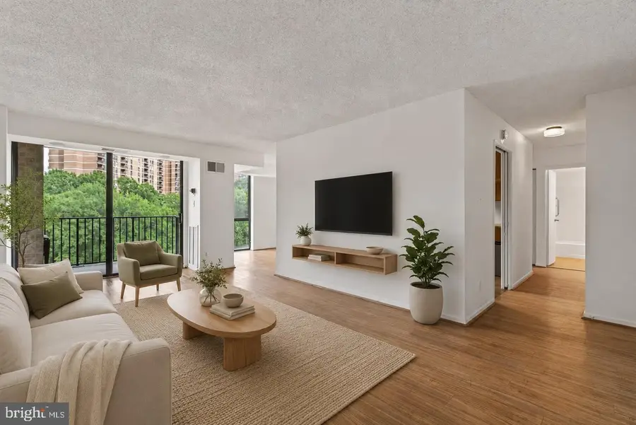 2300 Pimmit Dr #712, Falls Church, VA 22043 - #3