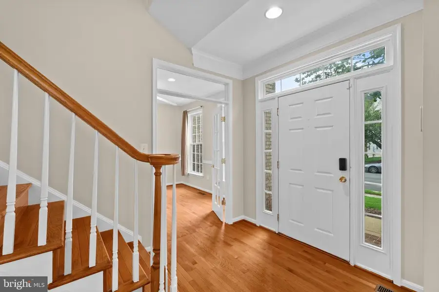 7608 Mcweadon Ln, Springfield, VA 22150 - #2