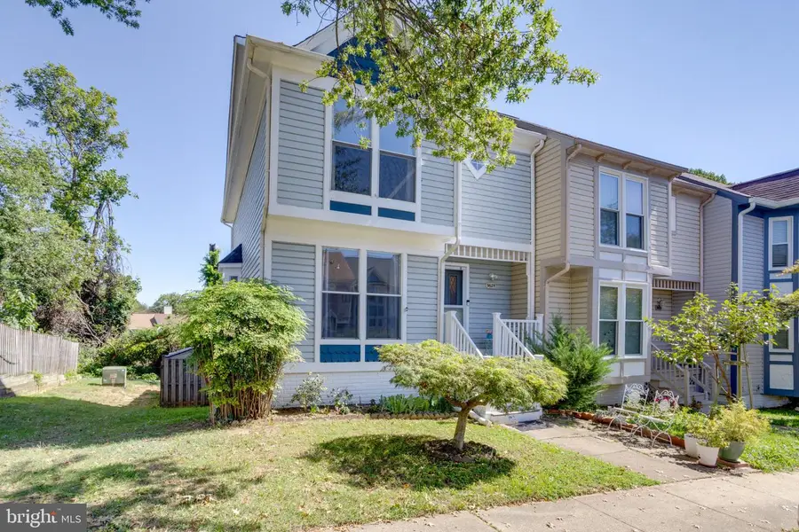 9625 Pierrpont St, Burke, VA 22015 - #3