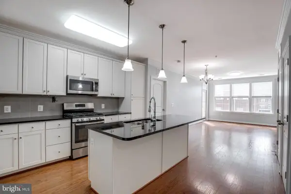 13723 Neil Armstrong Ave #305, HERNDON, VA 20171