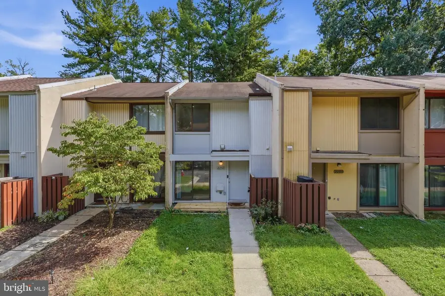 2292 White Cornus Ln, Reston, VA 20191 - #2