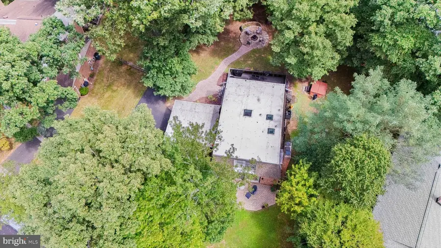 11202 Wedge Dr, Reston, VA 20190 - #3