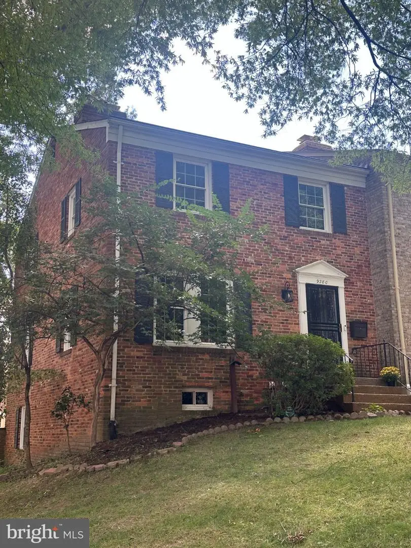 9280 Bailey Ln, Fairfax, VA 22031 - #2