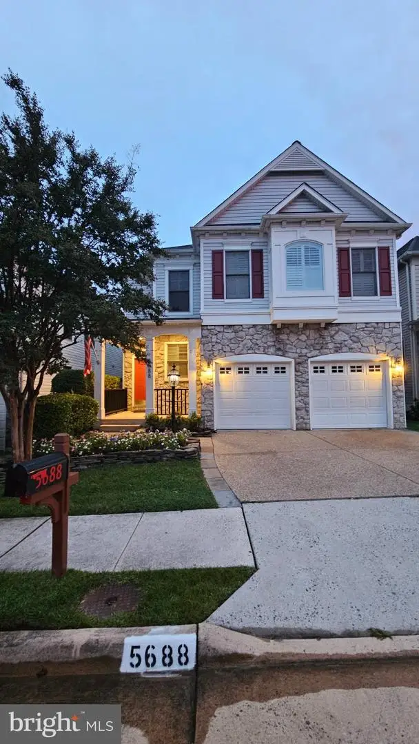 5688 Tower Hill Cir, Alexandria, VA 22315 - #2
