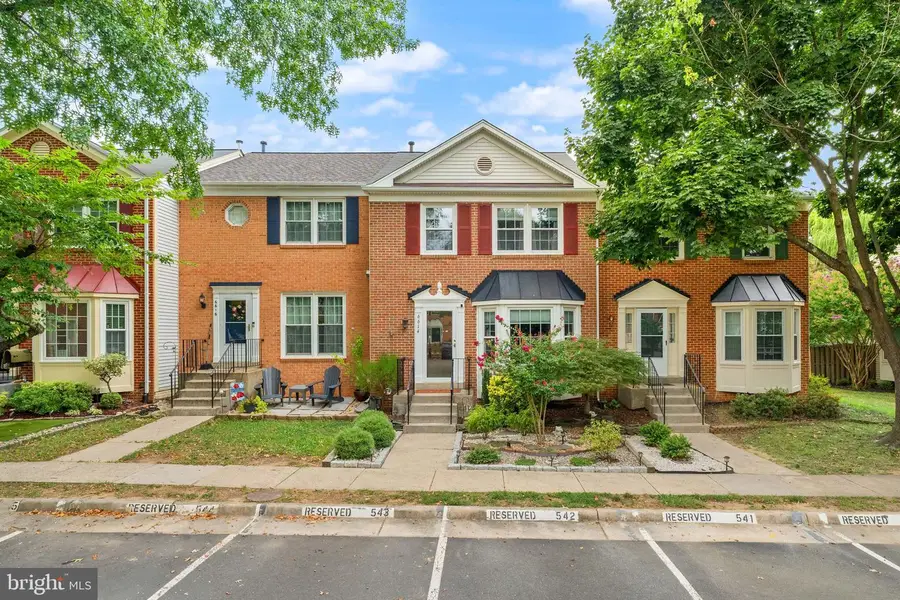 6614 Sky Blue Ct, Alexandria, VA 22315 - #3