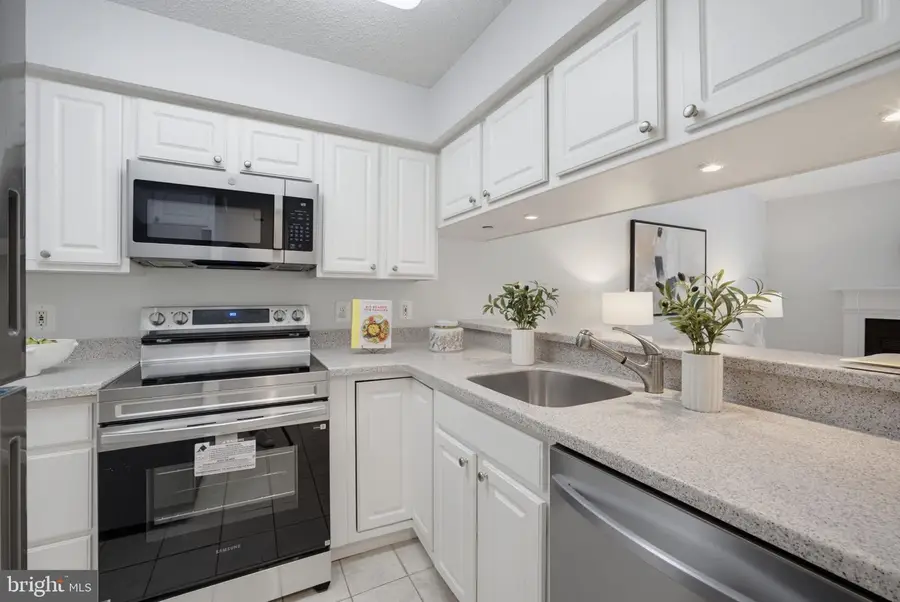 1524 Lincoln Way #407, McLean, VA 22102 - #3