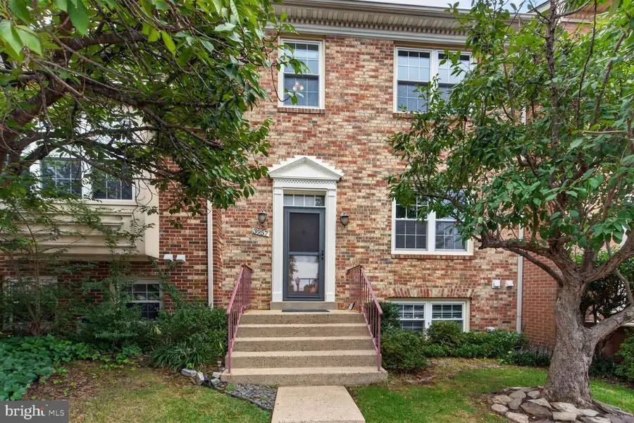 3957 Rosebay Ct, Fairfax, VA 22033 - #2