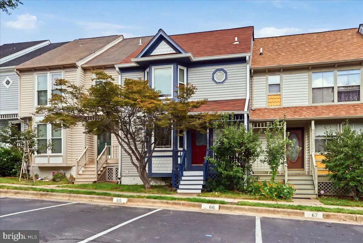 9629 Pierrpont St, Burke, VA 22015 - #1
